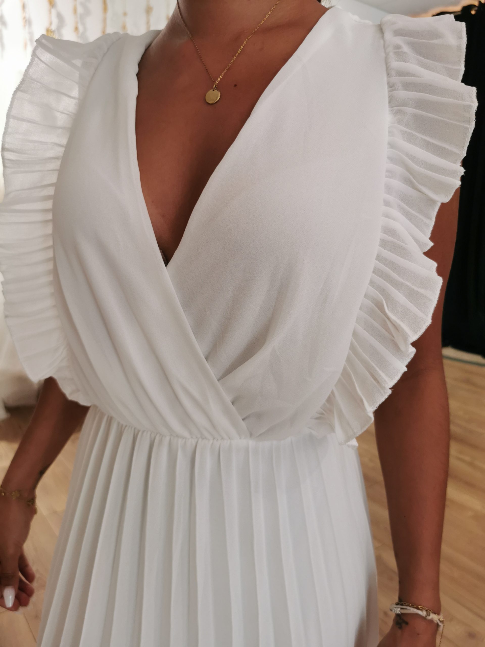 True decadence robe online blanche